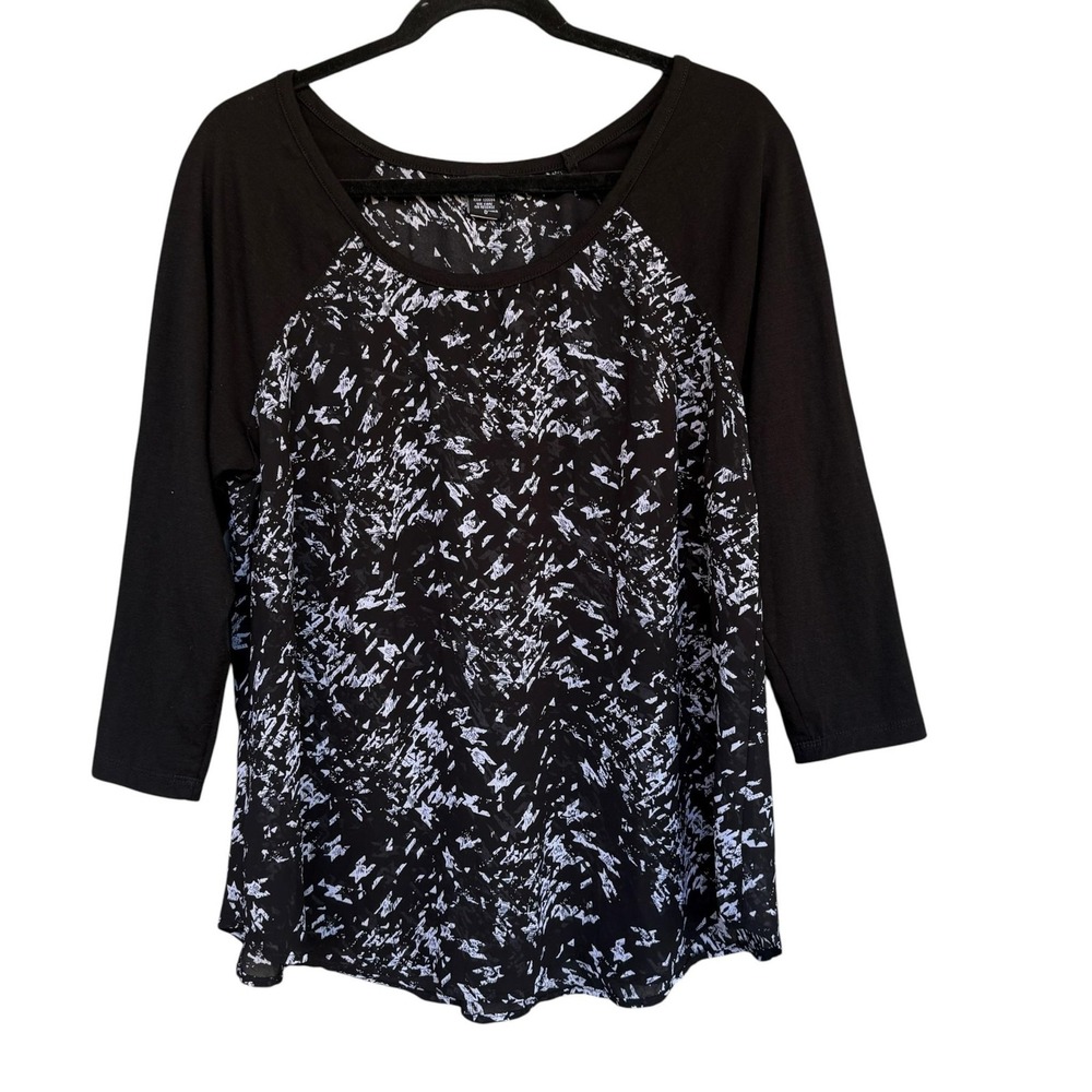 Torrid Shirt Womens 0 Large Black Geometric Raglan 3/4 Sleeve Jersey Top
